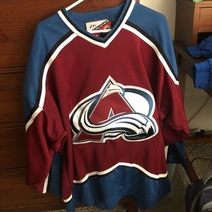 Colorado Avalanche Hockey Jersey. Size XL.